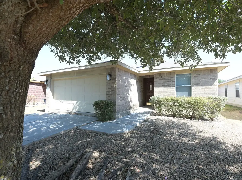 12504 Sky Harbor Drive, Del Valle