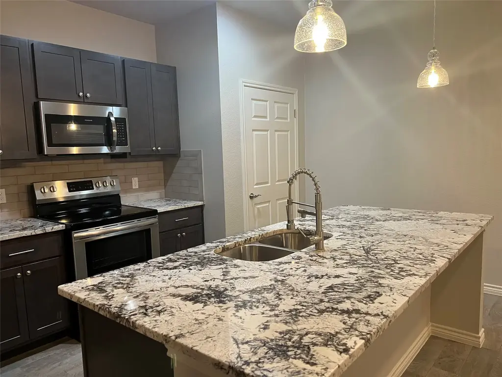 629 Cr 306 Road A, Jarrell