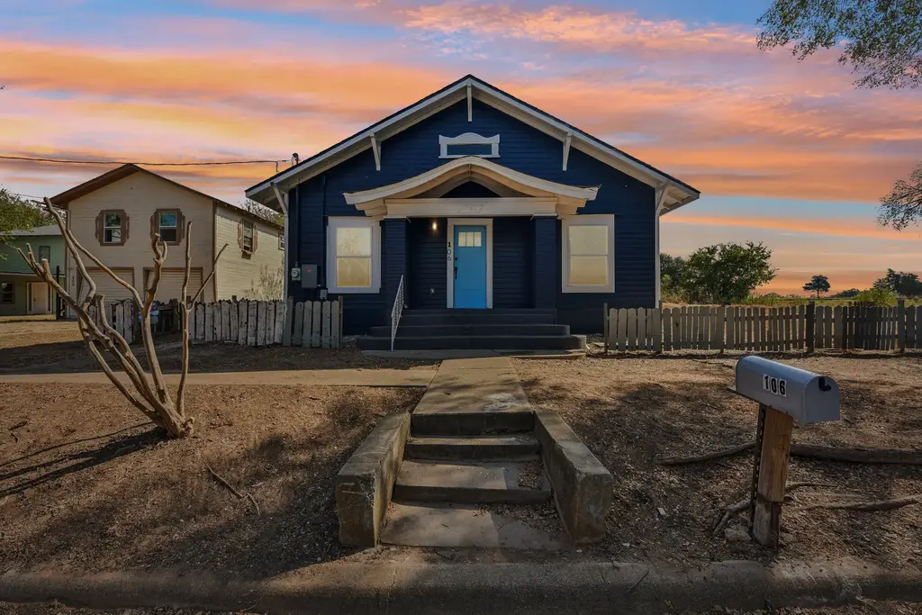 106 N Pear Street, Rockdale