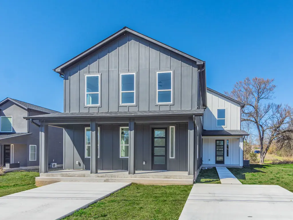 1010 E Marble Street B, Burnet