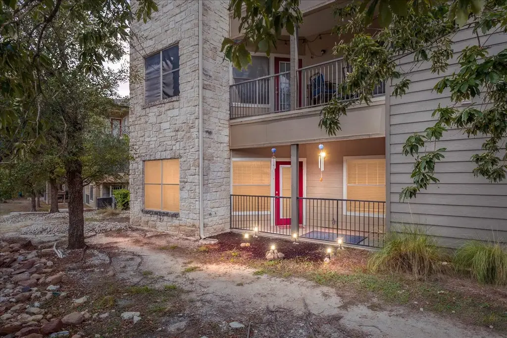 2320 Gracy Farms Lane 414, Austin