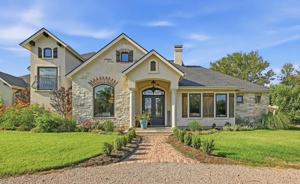 450 Colorado Drive, Bastrop