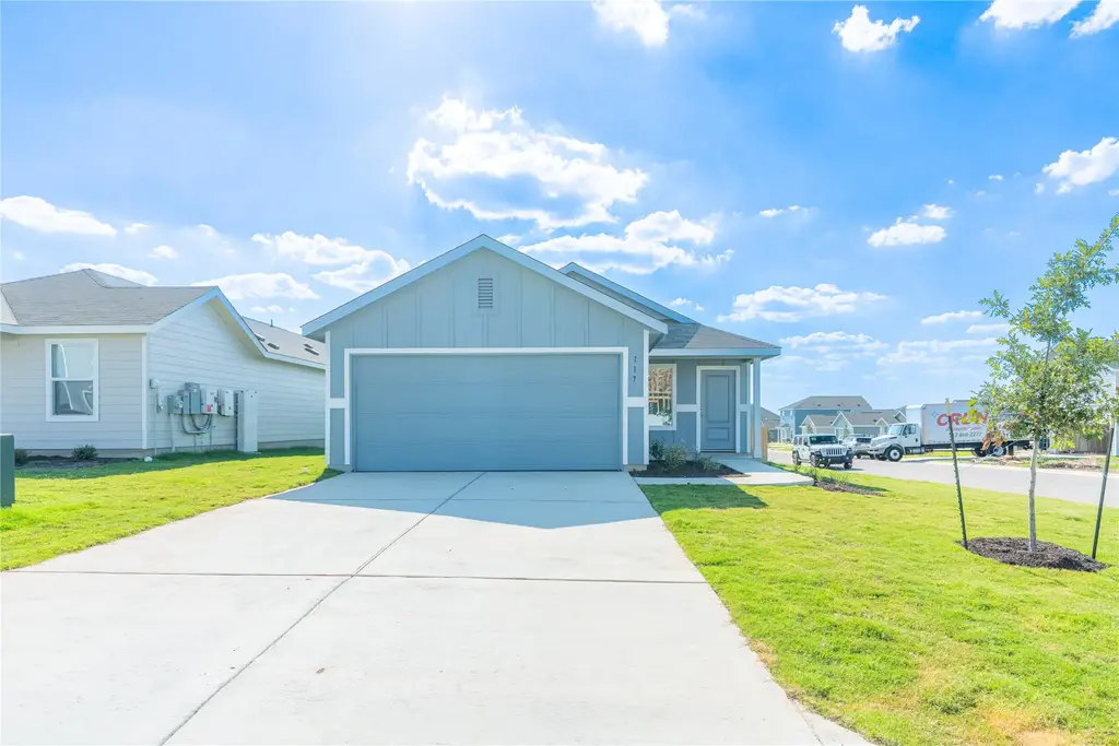 117 Dark Victory Road, Jarrell