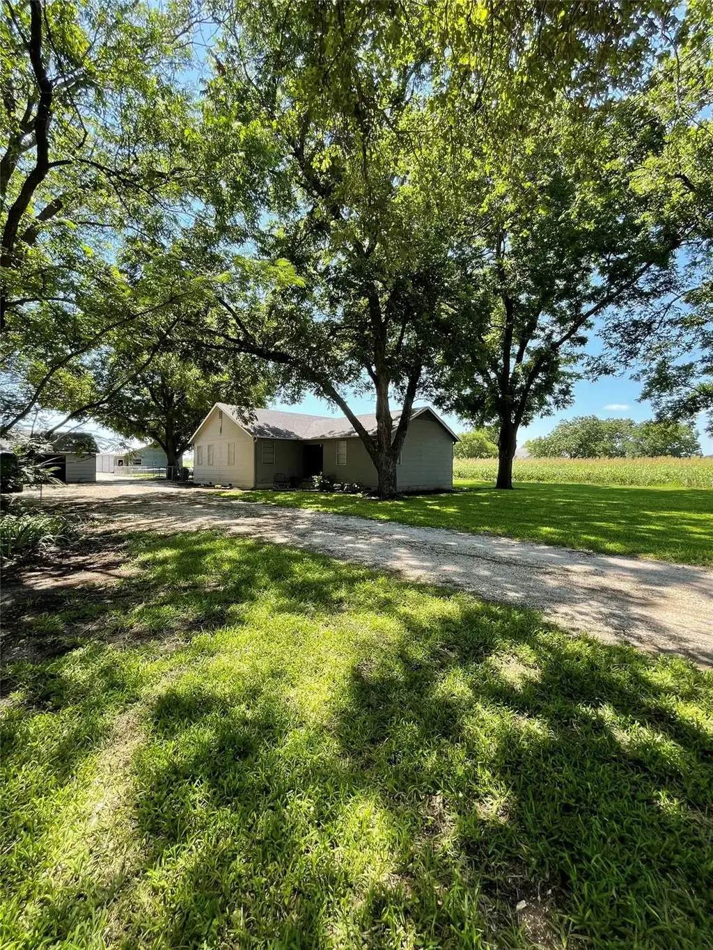 4213 N Main Street, Taylor