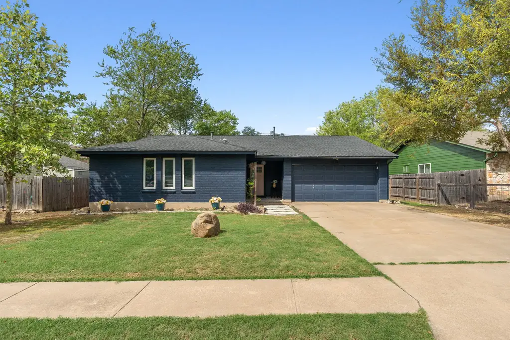 9104 Texas Oaks Drive, Austin
