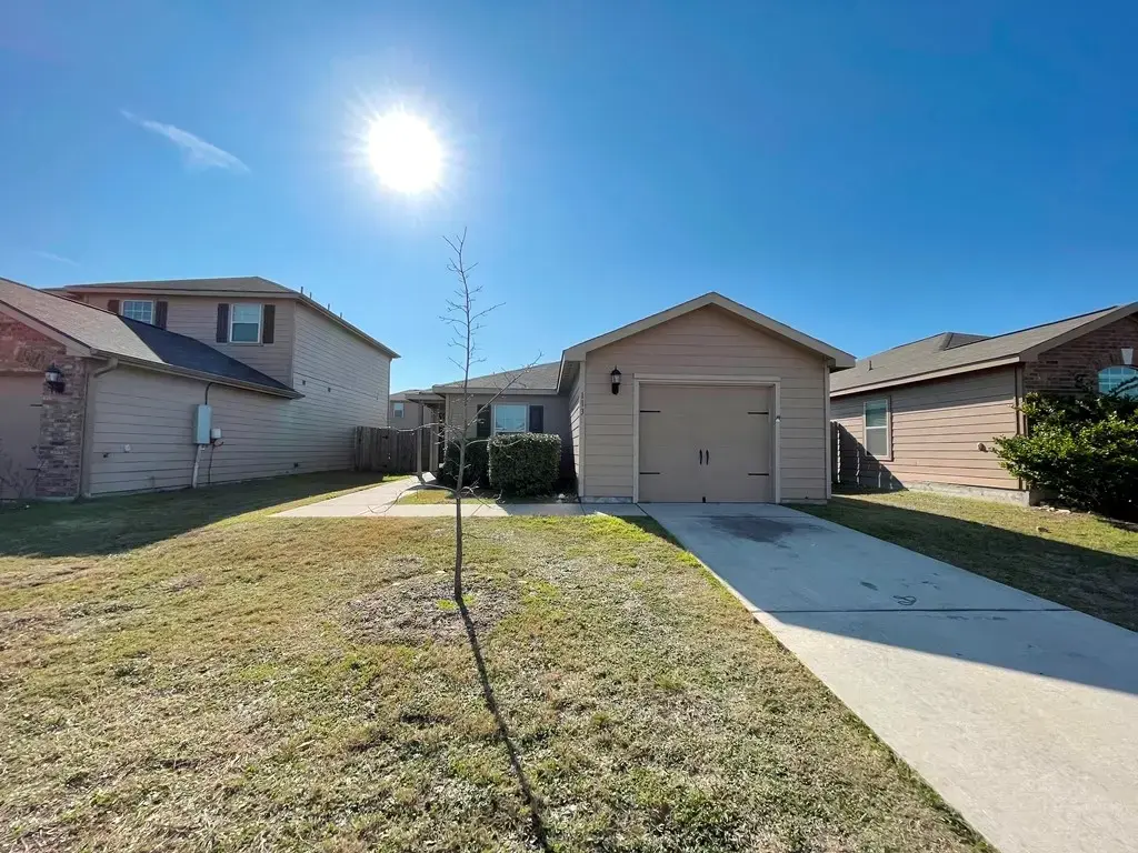 113 Robertson Lane, Jarrell