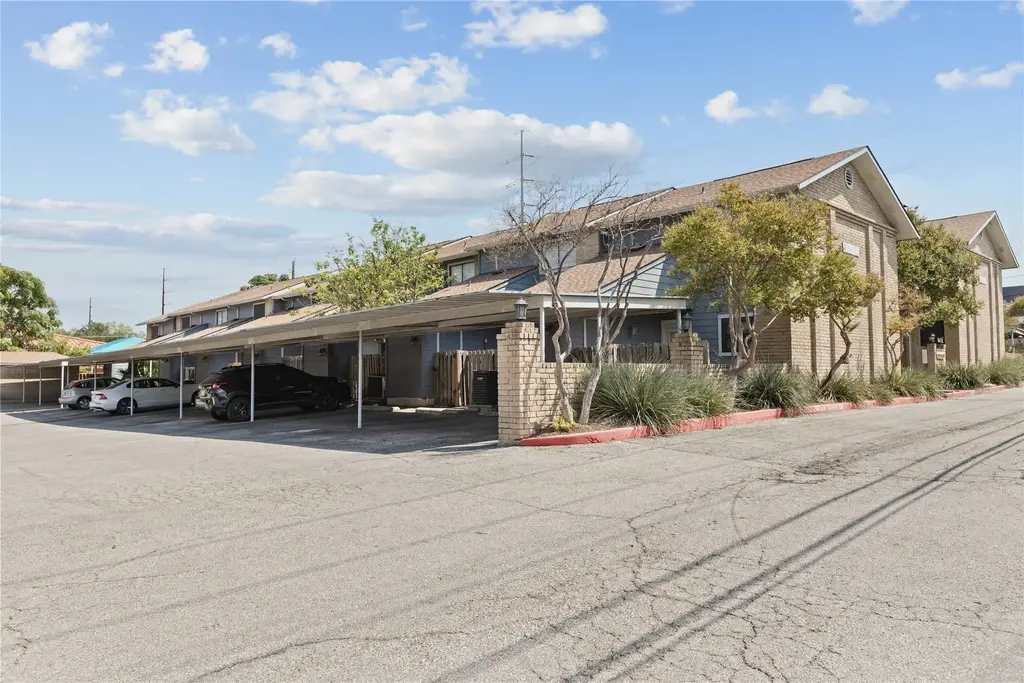 818 Banister Lane 818, Austin