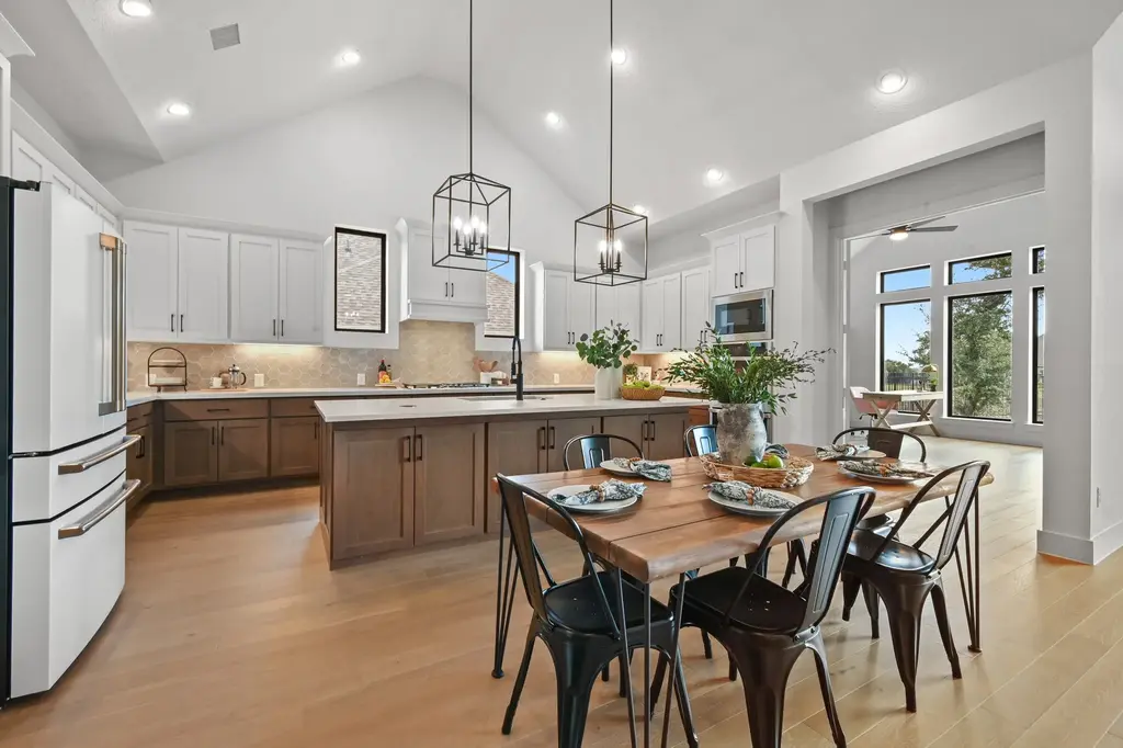 461 Leaning Rock Ridge, Austin