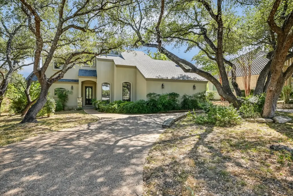 2003 Lakeway Boulevard, Lakeway