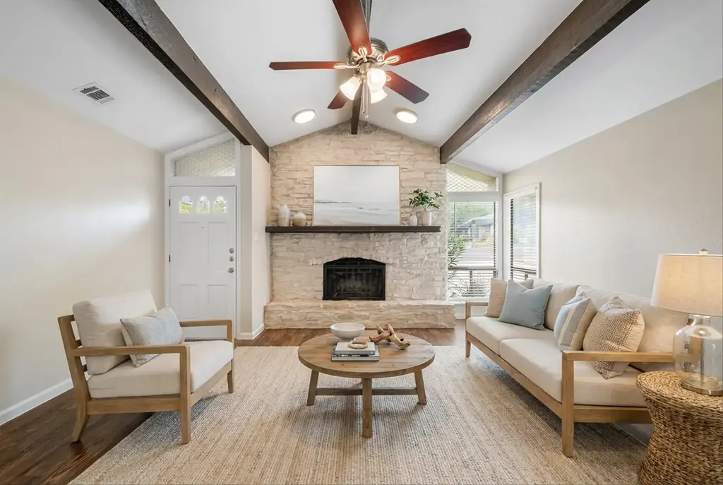 802 Riddlewood Drive, Austin