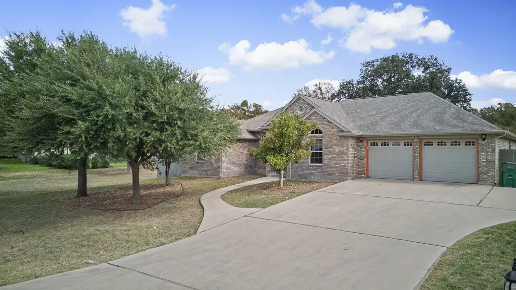 150 Chesterfield Drive, Kingsland