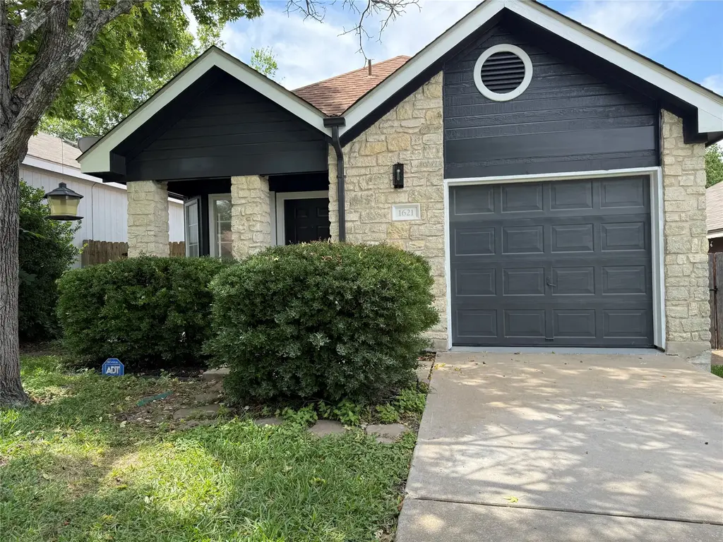 1621 Parkfield Circle, Round Rock