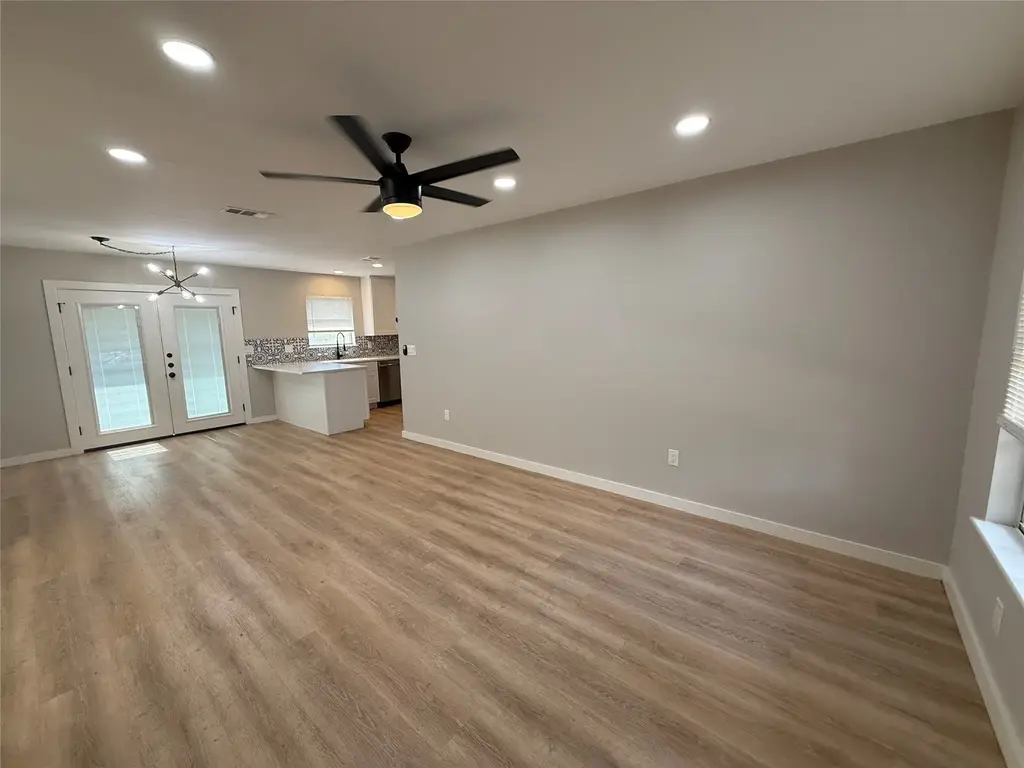 207 Schirra Place, Austin