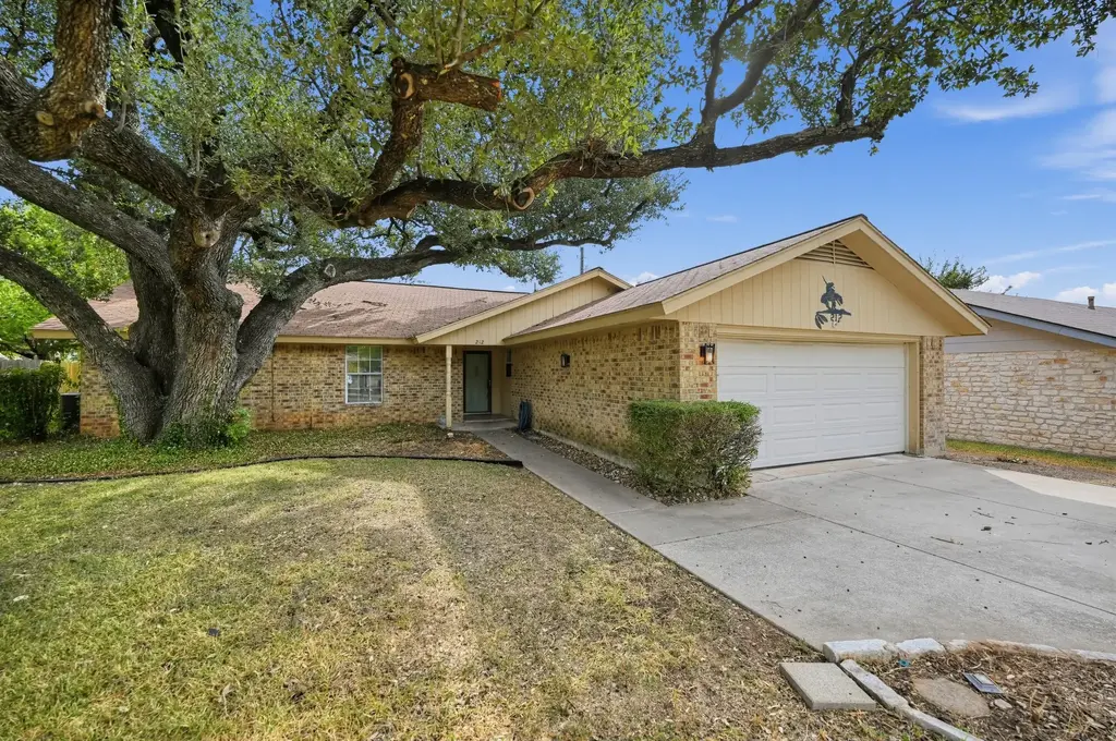 212 Burning Tree Drive, Georgetown