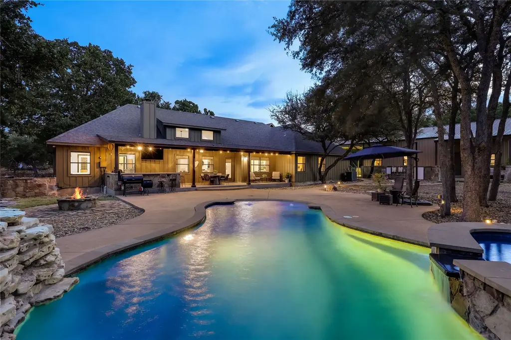 116 Apache Trail, Georgetown