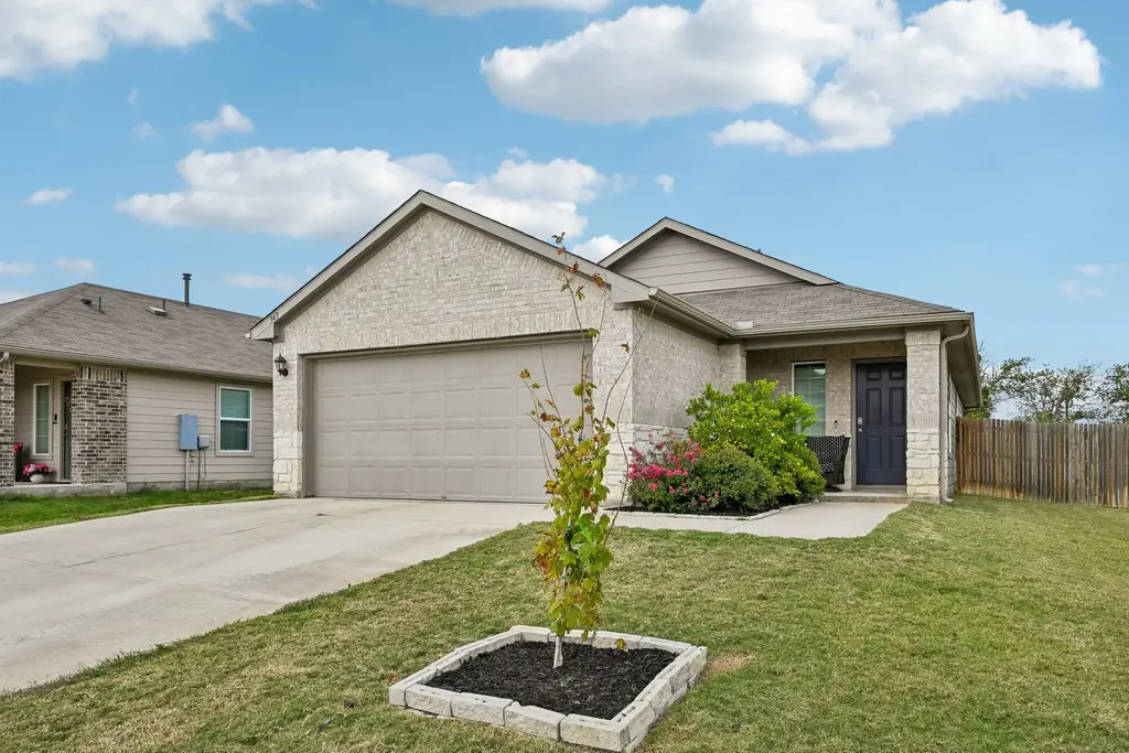 343 Andover Lane, Uhland