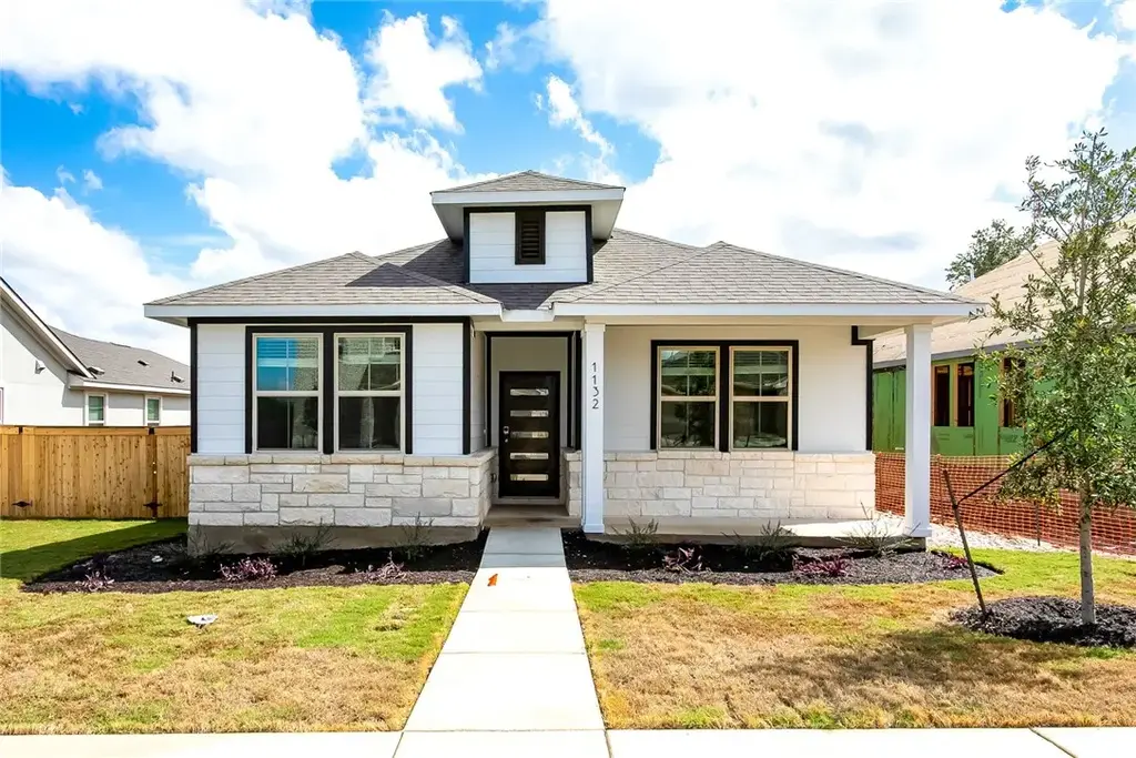 1132 Oak Chase Way, Leander