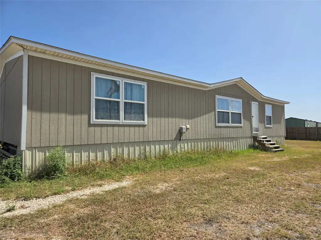 166 Brown Pelican Drive, Del Valle