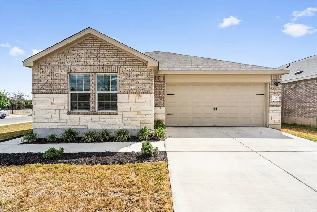 101 Sunrise Oak Cove, Georgetown