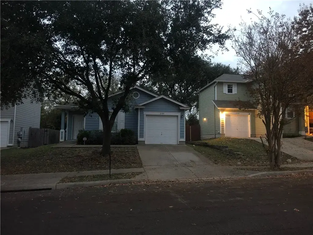 2105 Tranquilo Trail, Austin