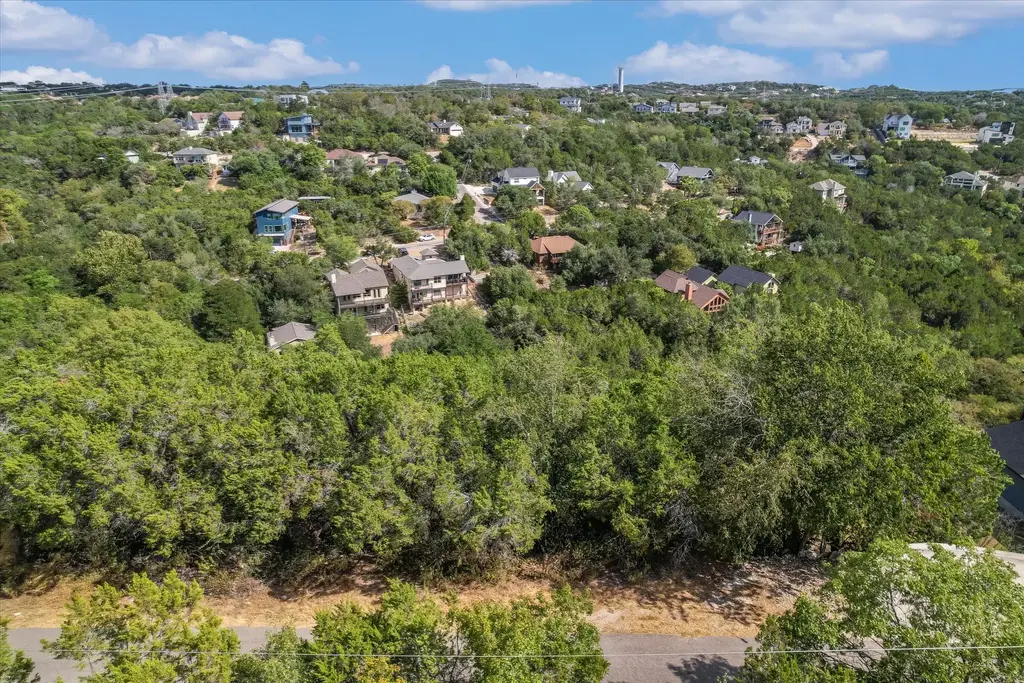 2412 Crazyhorse Pass, Austin