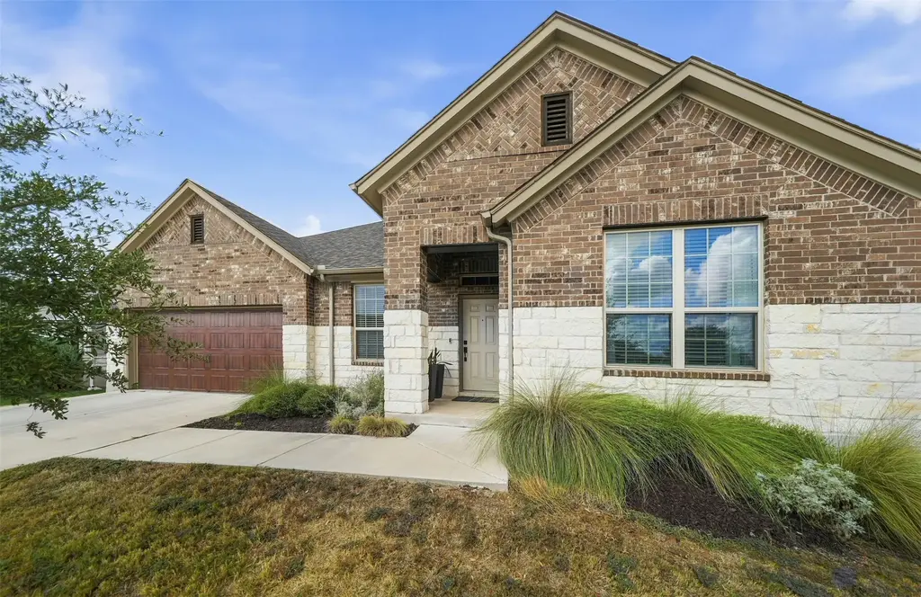 903 Simmental Loop, Hutto