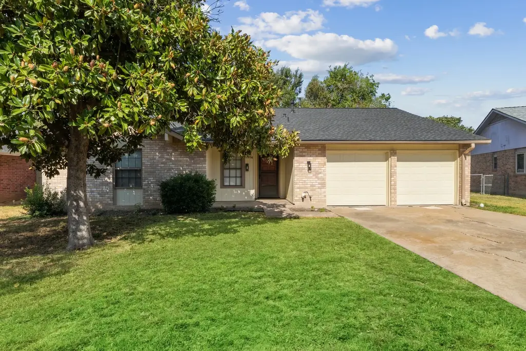 11206 Blossom Bell Drive, Austin