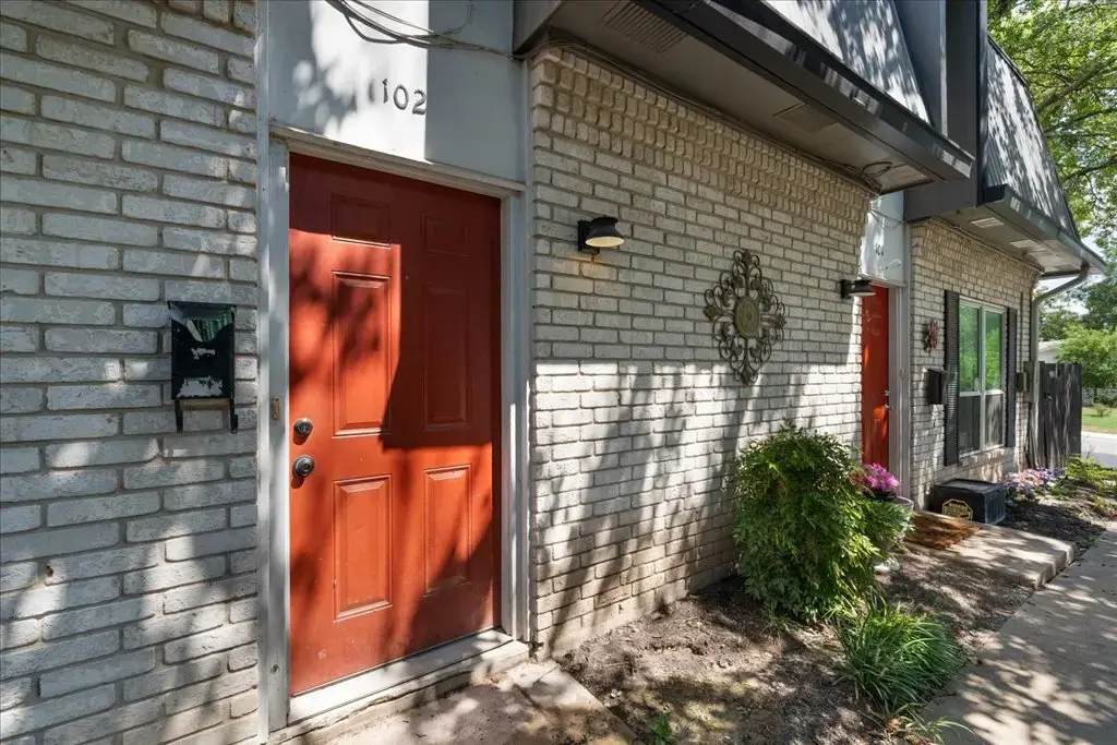 1703 Coronado Hills Drive 102, Austin