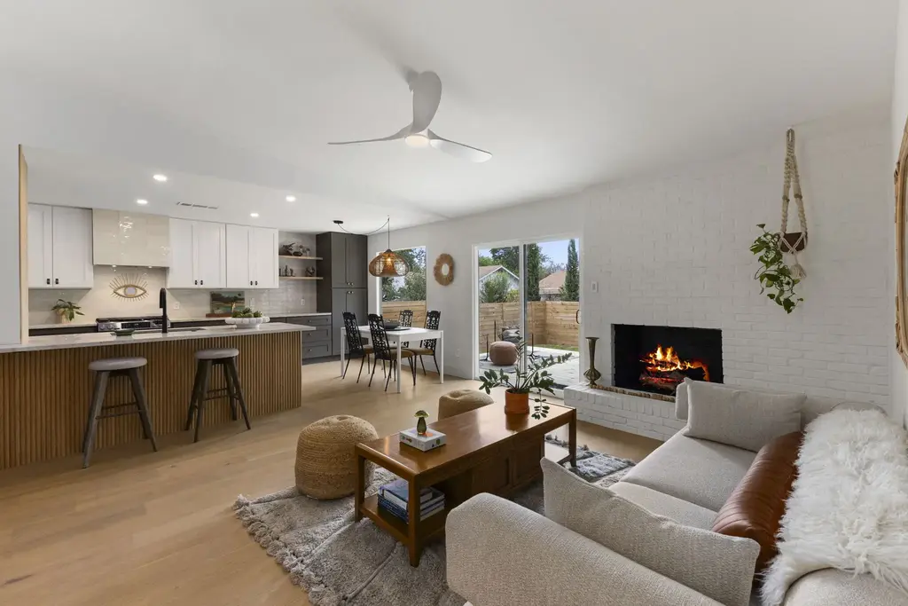 2512 Mcgregor Drive, Austin