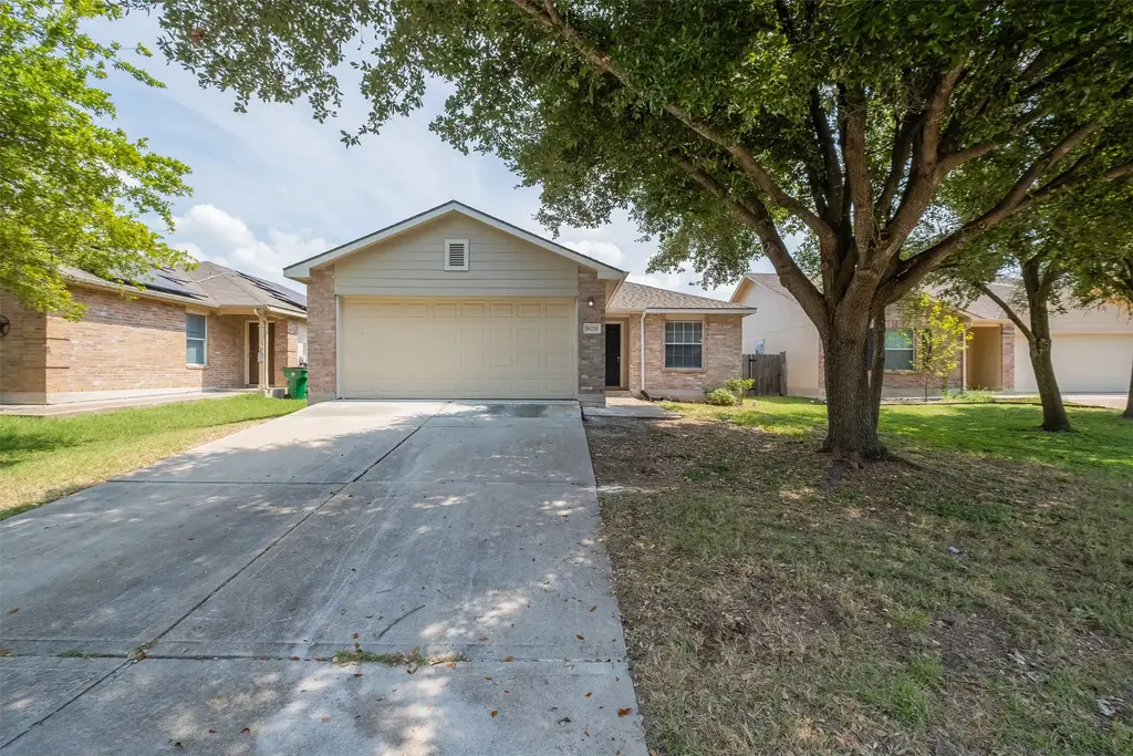 18220 Canopy Lane, Manor