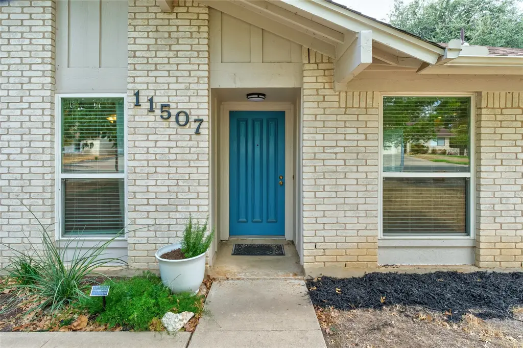 11507 Pyreneese Drive, Austin
