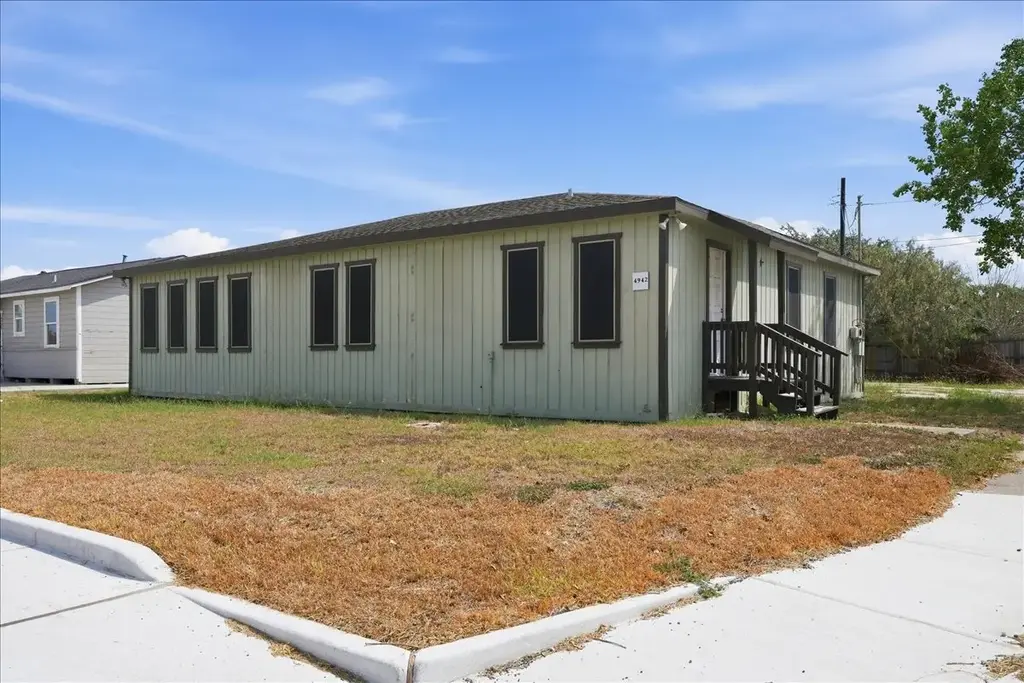 4942 Everhart Road, Corpus Christi