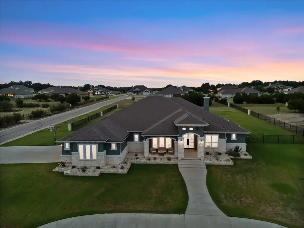 112 Honey Locust Cove, Leander