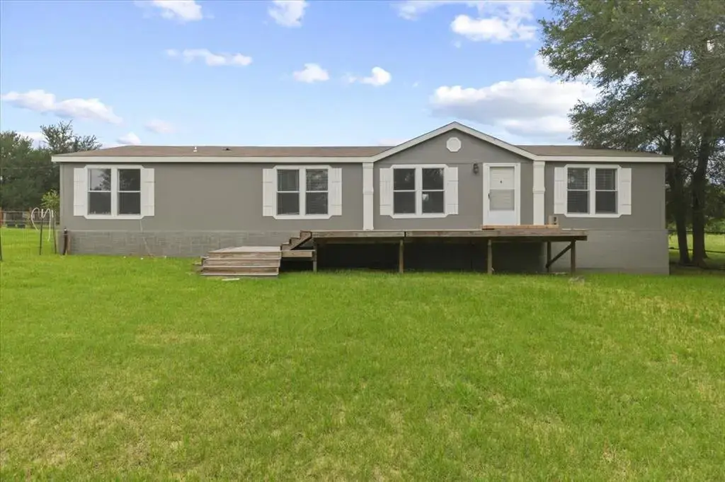 3063 County Road 484, Elgin