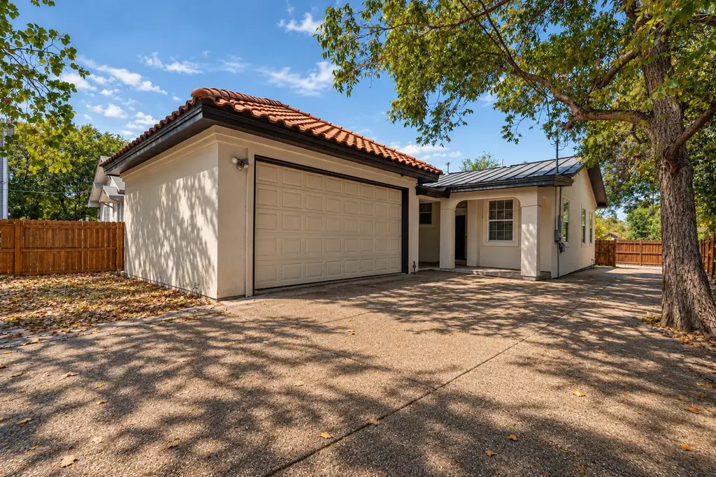 6707 Santos Street, Austin