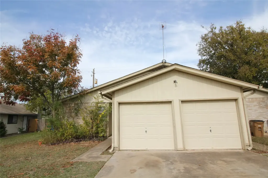 12818 Copper Cliff Avenue, Austin