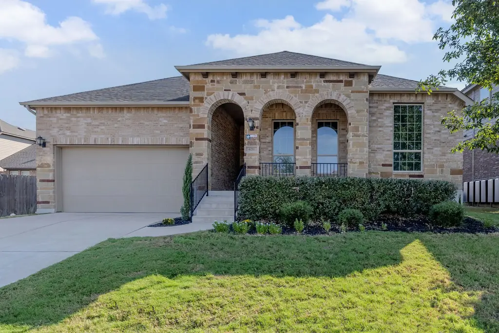 6711 Calabria Drive, Round Rock