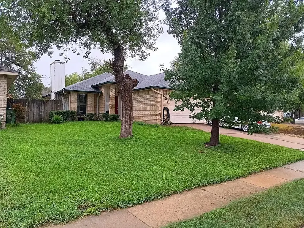 603 Clearwater Trail, Round Rock