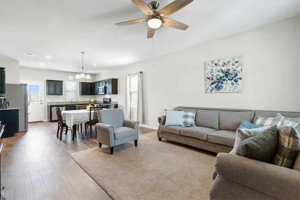 13501 Robert Wagner Bend, Manor