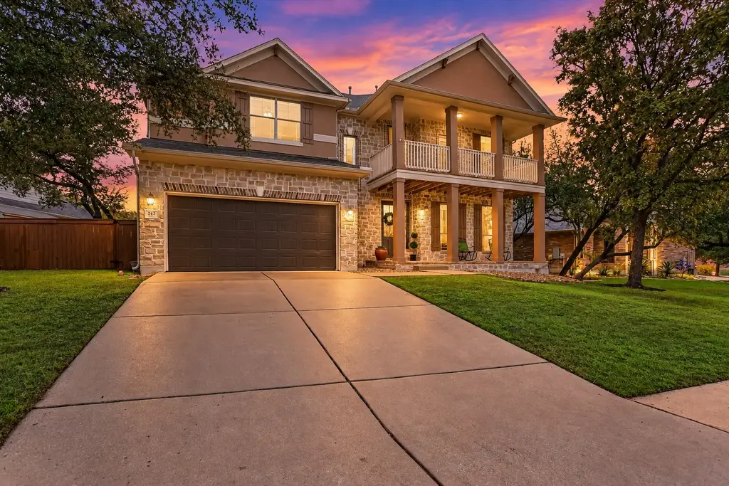 343 Drury Lane, Austin