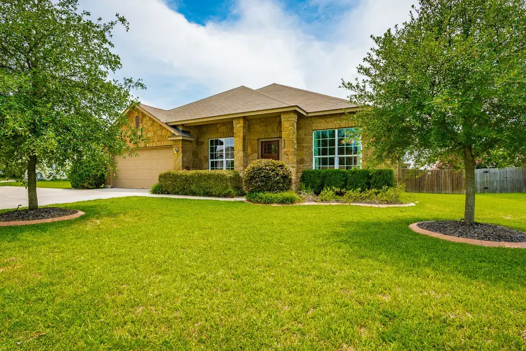 613 Kingston Lacy Boulevard, Pflugerville