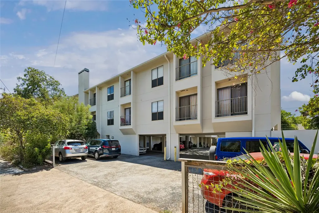 409 E 38th Street 302, Austin