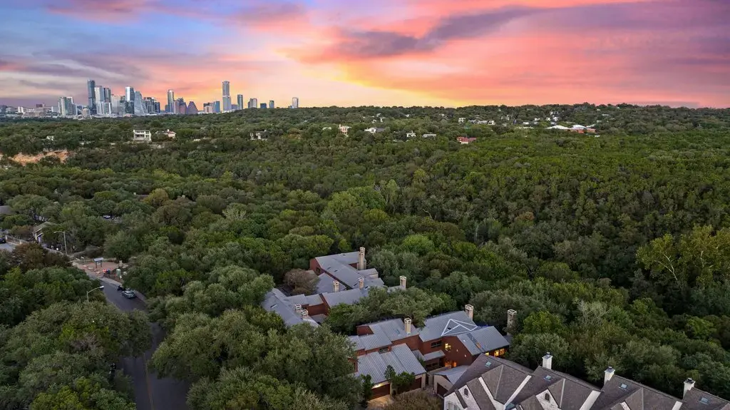 1615 Spyglass Drive 1, Austin