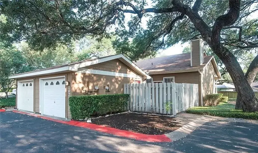 6501 Brush Country Road 102, Austin