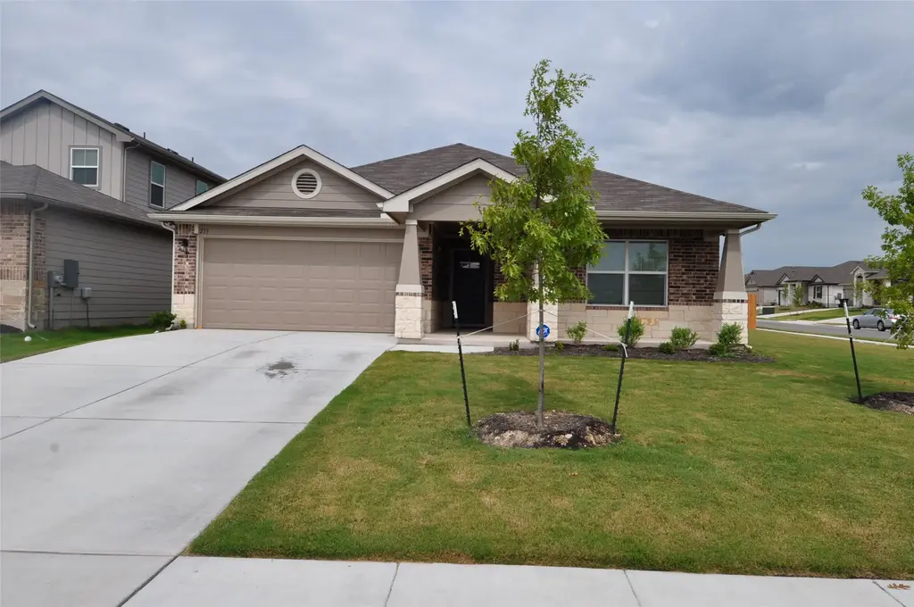 233 James River Drive, Hutto