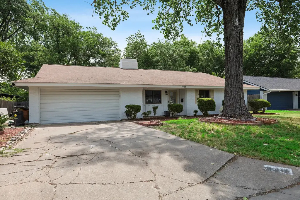 8911 Pointer Lane, Austin