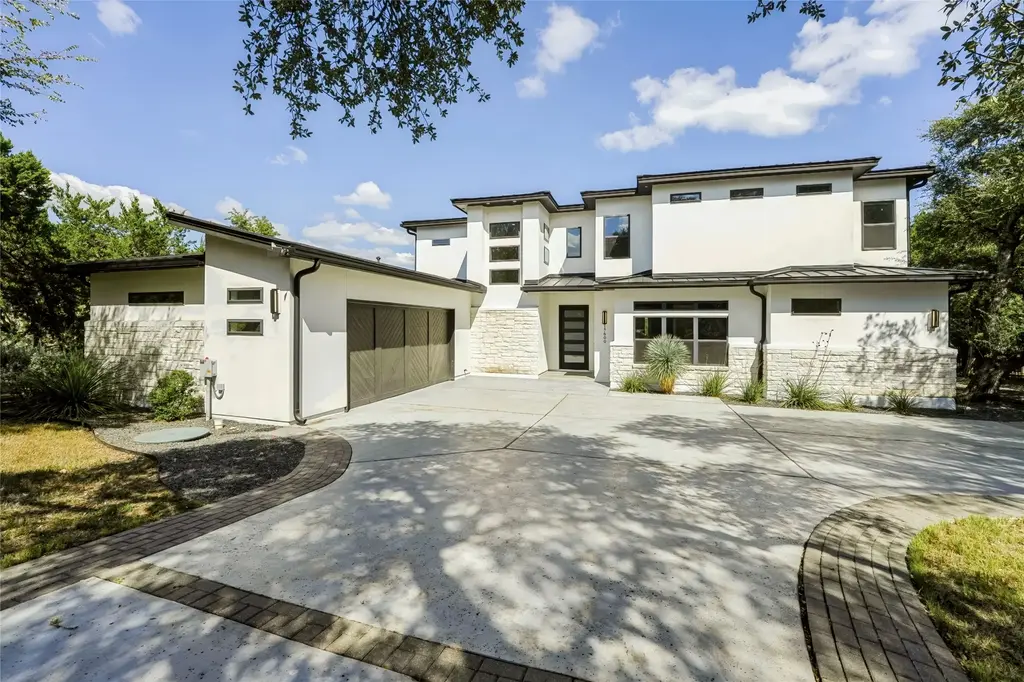 17600 Regatta View Drive, Jonestown