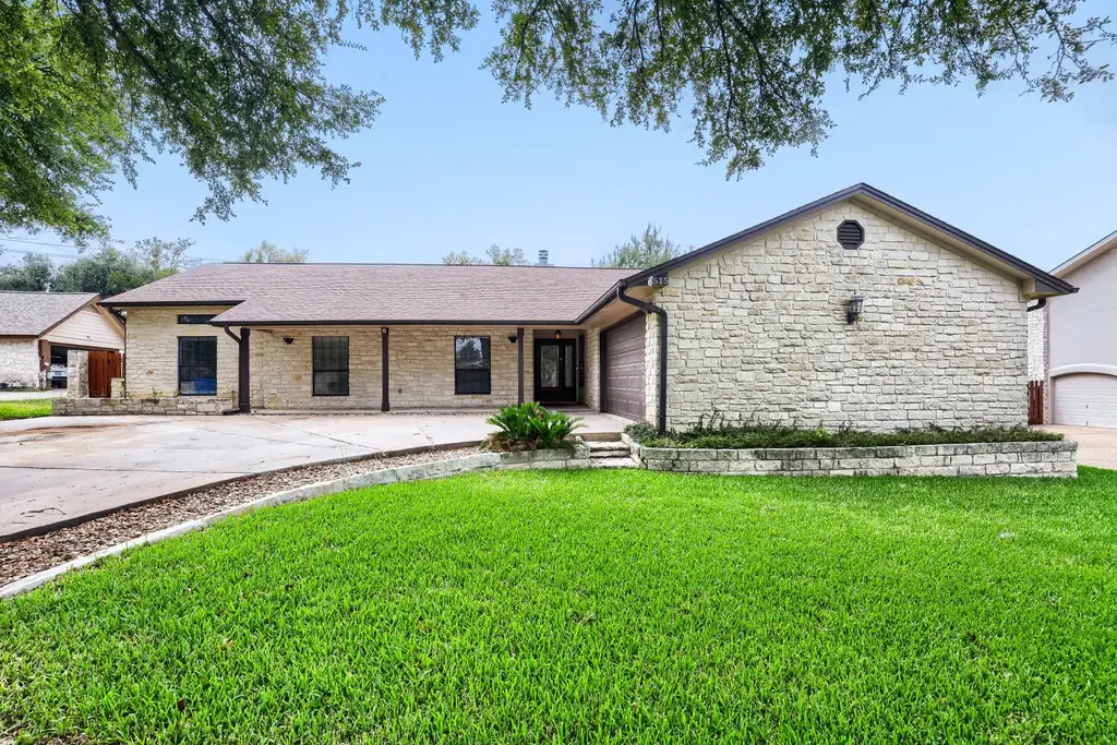515 Rolling Green Drive, Lakeway