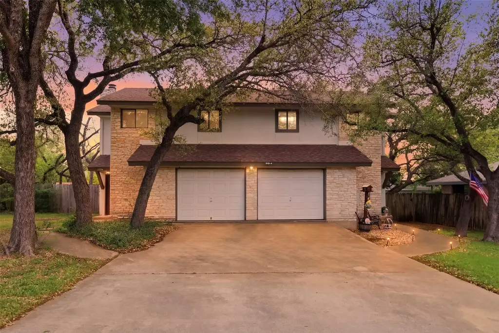 105 Norwood Drive A, Georgetown