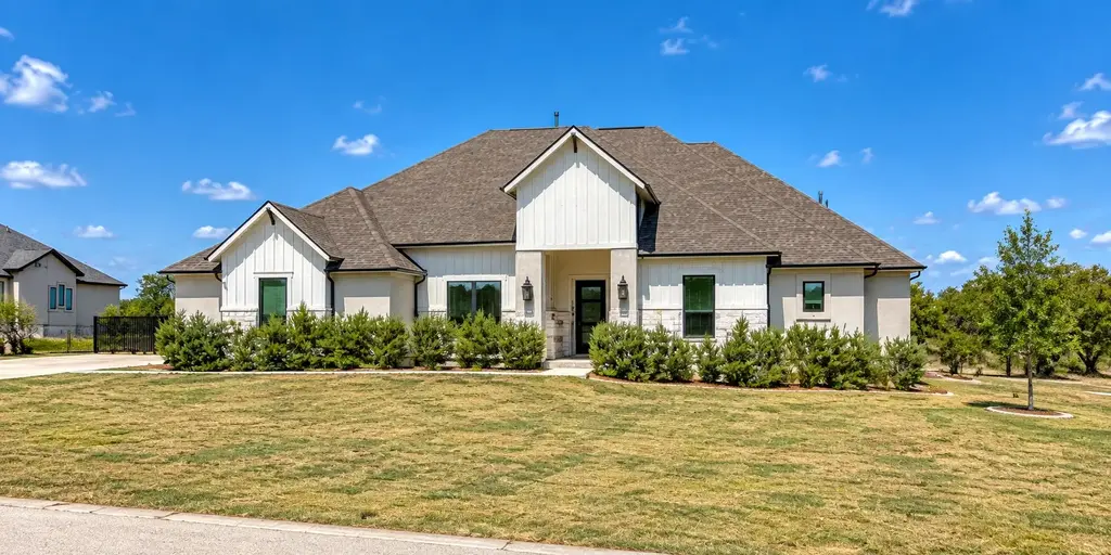104 Caleb Court, Spicewood